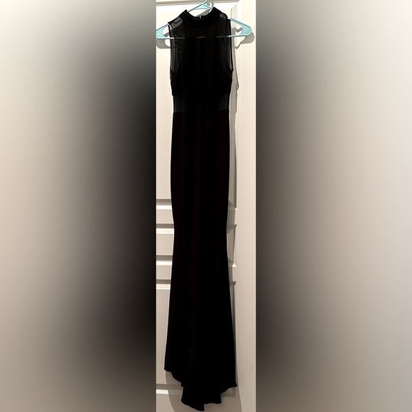 Betsy & Adam Sleeveless Mock Neck Illusion Bodice Jersey Gown w Mini Train B2 - Picture 2 of 8